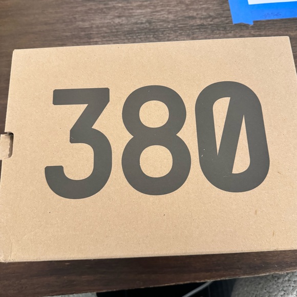 Size 10 Yeezy Boost 380 in Onyx - Picture 3 of 8